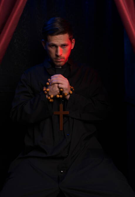 Amerykański superogier Roman Todd i Brendan Cage masturbują się