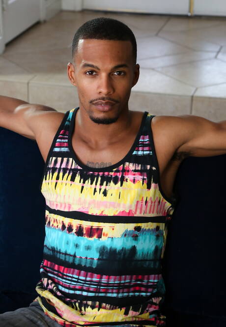 Famous americans, superstud Jacen Zhu and hunky guy Casey Everett in interracial blowjob scene