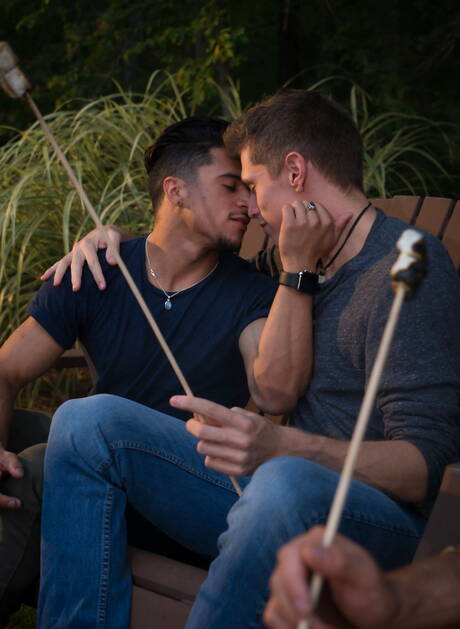 Armond Rizzo and Troy Accola in romantic trip on boat