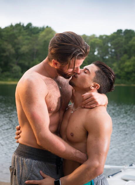 Latino husky guy Armond Rizzo and irish mature bear Brendan Patrick shows a well-build body outside