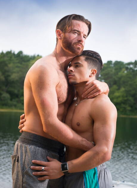 Latino husky guy Armond Rizzo and irish mature bear Brendan Patrick shows a well-build body outside