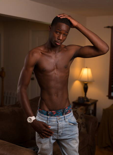 Icon Male: German tough guy Hans Berlin and hunk Drake Magnum shows a beautiful body