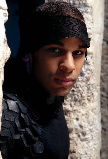 Falcon Studios: Pretty american boys hunk Trelino and strongman Andrew Stark have a good anal sex