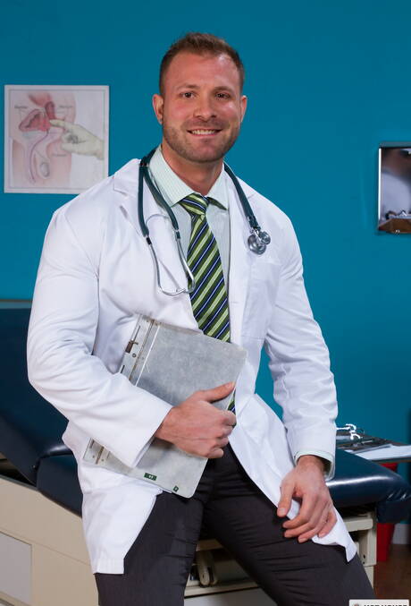 Falcon Studios: Hot american boys stud Austin Wolf and husky guy Brendan Phillips fuck ass after sucking