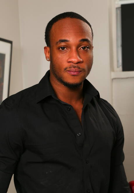 黑人大力士 Trent King 和加拿大帥哥 Beau Reed 跨種族口交