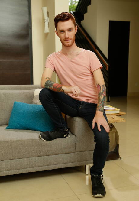 Hot dude Seamus Orilley and beautiful guy Miles Taylor fuck after dick sucking