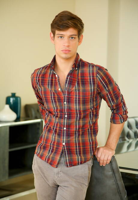 Next Door Studios: Nice american buddies beautiful boy Michael Del Ray and otter Lance Ford sucking and fucking each other