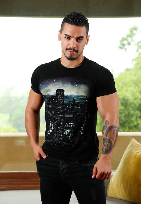 Next Door Studios: American pretty boy Zak Bishop and  Arad in hot anal sex