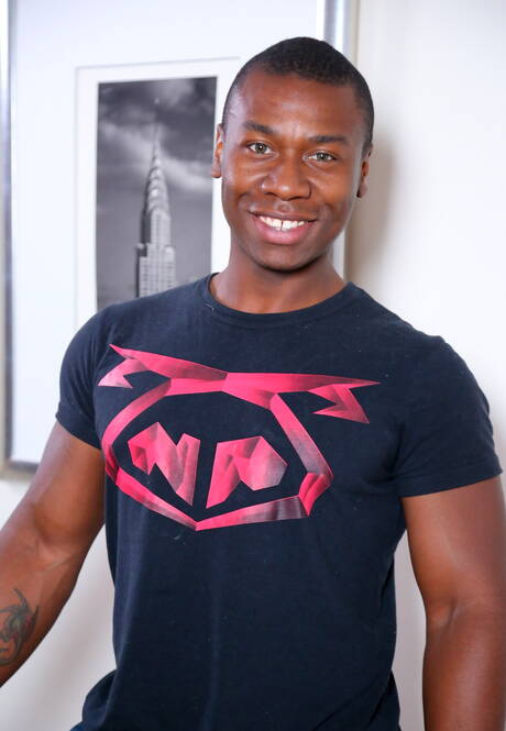 Next Door Studios: Pretty american guys husky guy Jp Richards and strongman Damian Brooks sucking and fucking each other