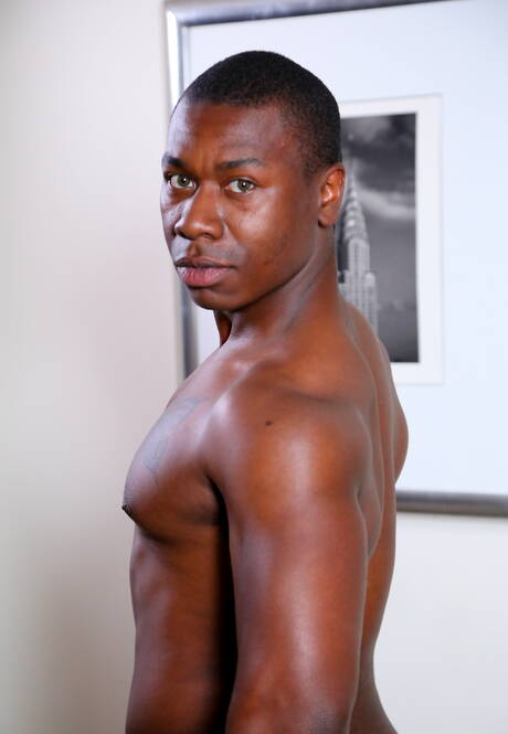 Pretty american guys husky guy Jp Richards and strongman Damian Brooks sucking and fucking each other