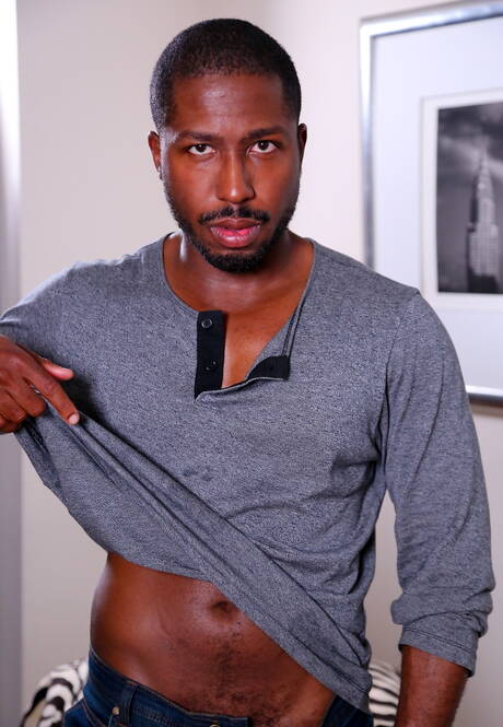 Der hübsche Amerikaner Jp Richards und der starke Mann Damian Brooks lutschen und ficken sich gegenseitig