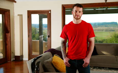 Les beaux garçons américains Bridger Watts et le beau mec Quentin Gainz dans une baise torride