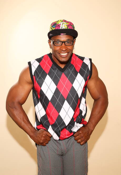 Black sexy Akira Jyn posing naked and showing his ass