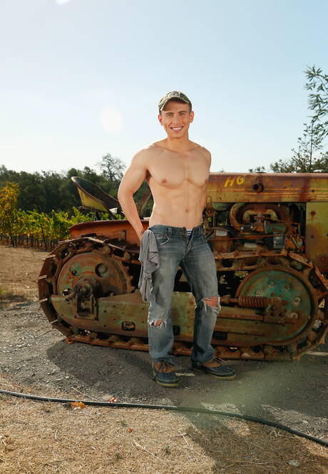 Knappe Amerikaanse kerels, gespierde Dante Martin en hengst Quentin Gainz hebben een hete seksscène in de buitenlucht