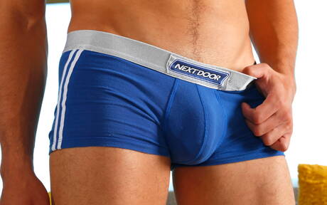 American well-built Mark Long and hunk Orlando Fox in hot homosexual scene