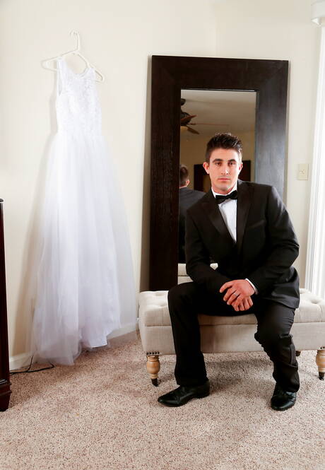 Next Door Studios: Pretty american boys beefy Derrick Dime and pretty boy Garrett Cooper have anal sex