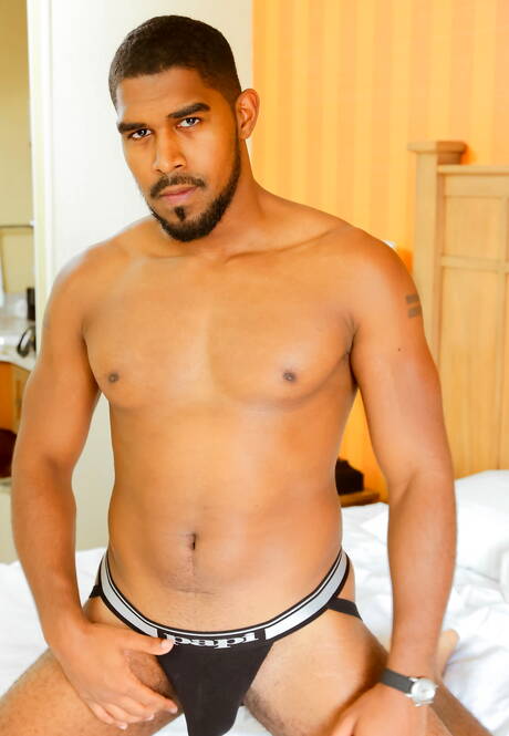 Ebony husky guy Bam Bam and hunky guy Xl have a hot couple scene