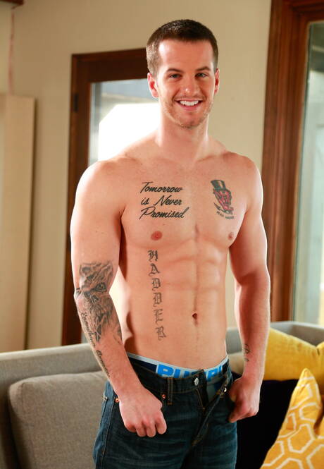 Hot american boys stud Quentin Gainz and muscular Zane Porter in hot anal sex