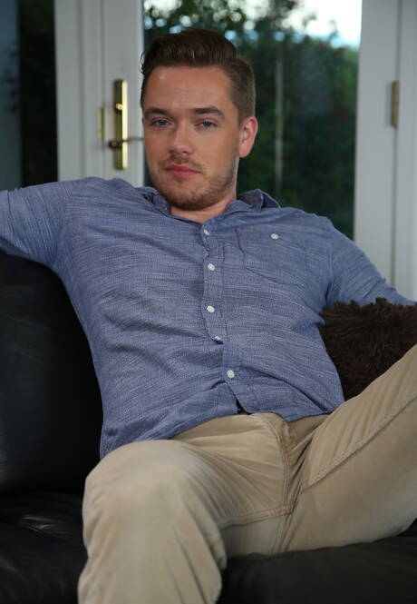 Next Door Studios: Hot american dudes strongman Mark Long and tough guy Lucas Knight have a hot couple sex