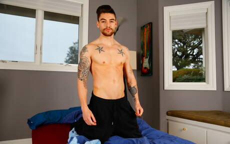 American beefy Johnny Torque and tough guy Kevin Summers in hot ass fuck action