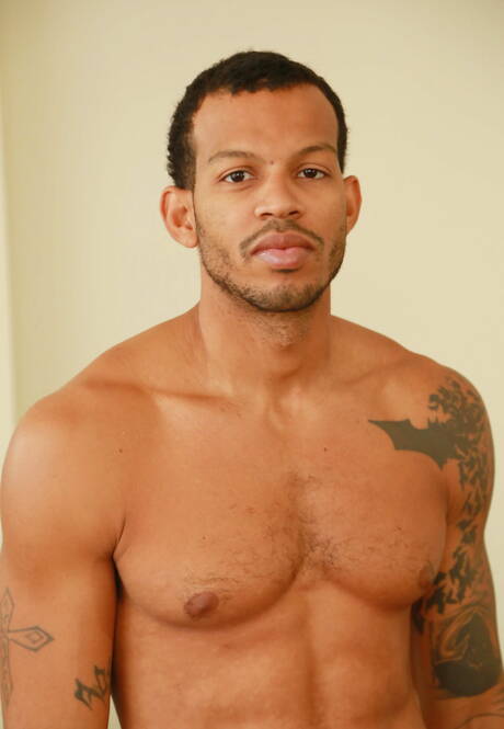 Amerykański superogier Brock Avery i przystojniak Mike Mann rozbierają się i pokazują pośladki