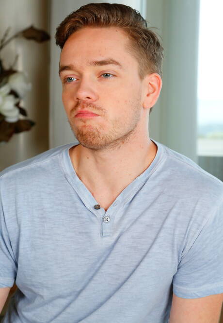 De Amerikaanse sterke man Lucas Knight en sterke man Arad hebben goede orale seks