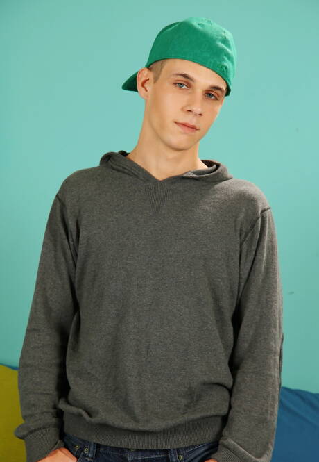 Next Door Studios: American twink Trent Ferris and well-built Juan Lopez drilling an ass