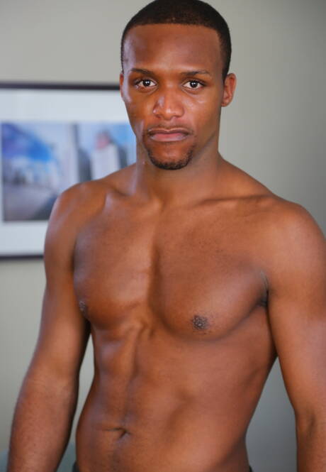 興奮した男ダミアン・ブルックス、XL、アンドレ・ドノバンがお互いを吸ったりファックしたりしている