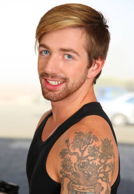 Next Door Studios: Pretty american boys beefy Mark Long and beautiful boy Sean Blue fuck ass after sucking outside