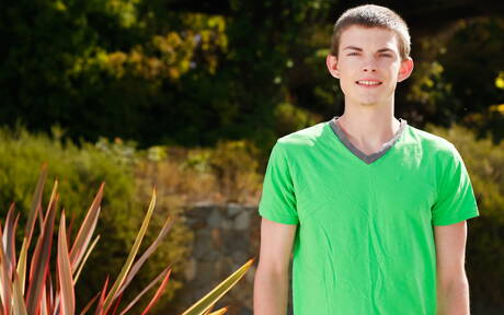 Young dude Tyson Stone posing naked and showing his butt at the pool
