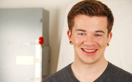 Le costaud Sebastian Rogers et le beau garçon américain Daniel Ross dans une action de baise anale torride