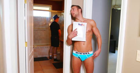 Heiße amerikanische Jungs, der starke Mann Ryan Knightly und der Superhengst Connor Maguire haben Analsex