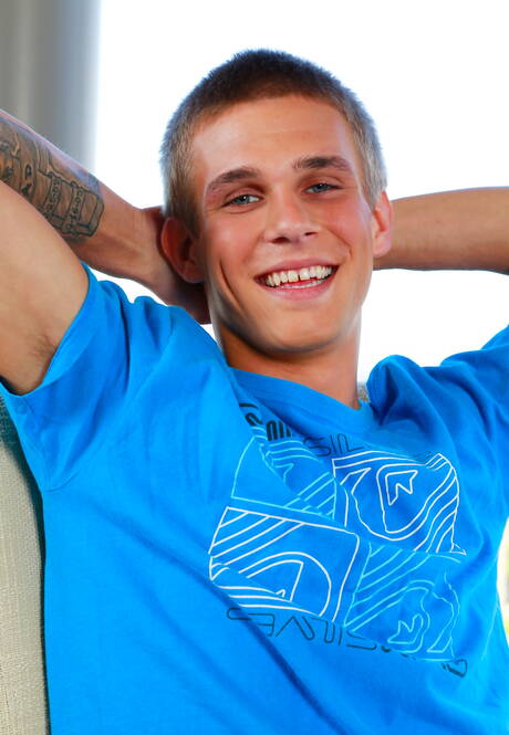 美國帥哥Trent Ferris全裸露臀