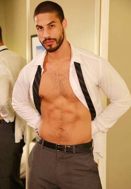 Hot american boys beefy Jin Powers and otter Tyce Jax banged each other