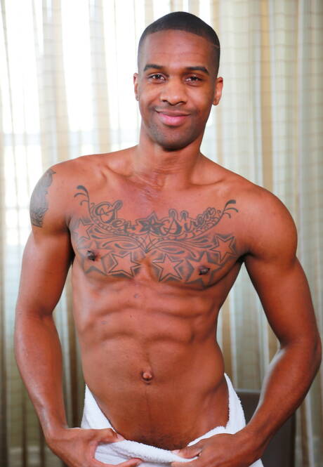 美國水獺 Tyce Jax 和 King B 進行肛交