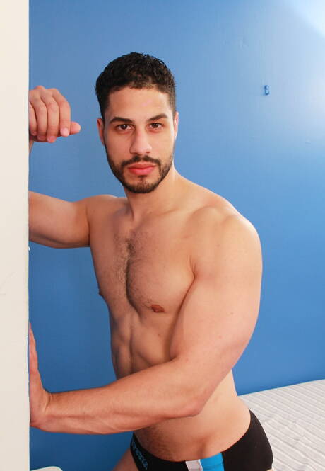 Ebony husky guy Kiern Duecan and american hairy stud Tyce Jax in hot homosexual scene