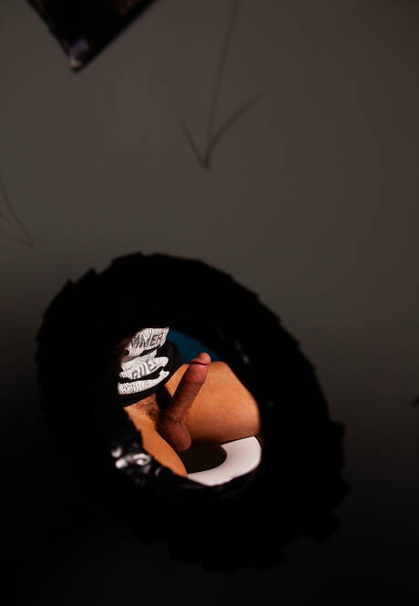 Pretty american guys beefy Brandon Lewis and hunk Dominic Reed banged each other in bath