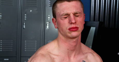 挪威哈士奇男泰勒·伯格自慰