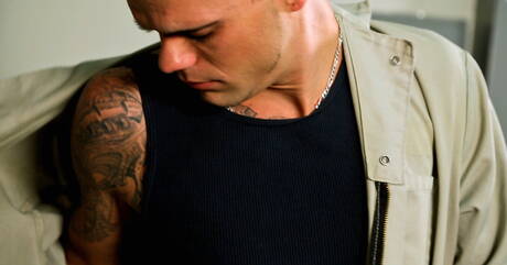 Mooie Jake Glazer rukt zijn pik af