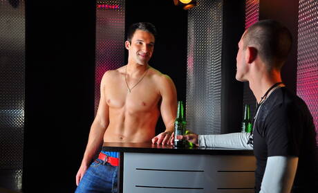 Next Door Studios: Canadian tough guy Trystan Bull and pretty boy Dylan Cross in cock sucking scene