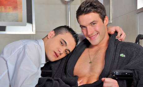 カナダ人のイケメン、トリスタン・ブルとキーラン・オコナーがチンポしゃぶりシーンで共演