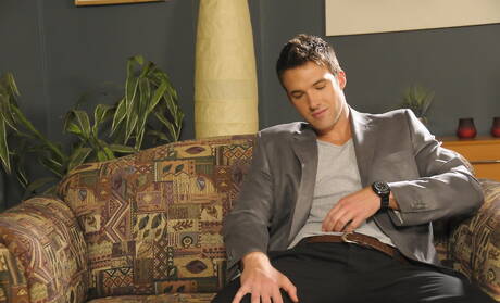 Busty brunette Kelly Summers kissing and fucking with sporty bisexual Trystan Bull