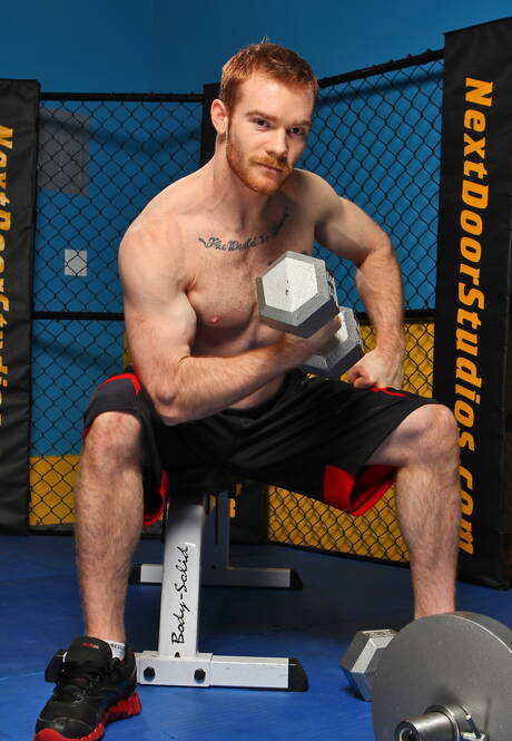 La loutre américaine James Jamesson se fait plaisir