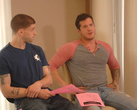 Volwassen en jonge Cody, Adam, Brec, Parker en James neuken elkaar