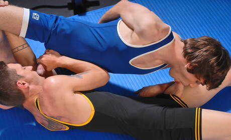 美國小夥 Kyler Benz 和肌肉男 Trevor Knox 進行肛交