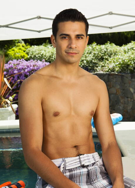 Next Door Studios: Hot american dudes beefy Campbell Stevens and stud Ray Diaz sucking and fucking each other in the pool