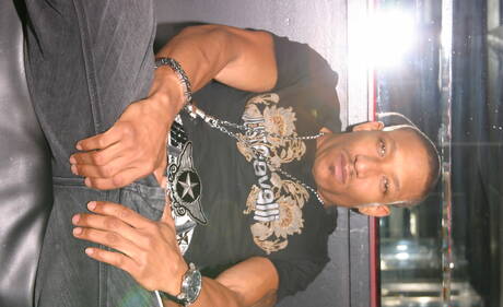 Black strong bull Phoenix (b) masturbating