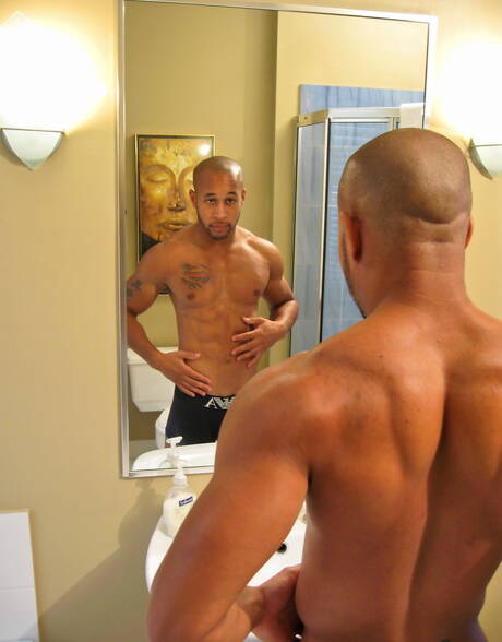 American superstud Lawson Kane jerk off his cock in bathroom