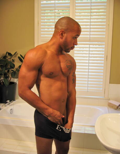 American superstud Lawson Kane jerk off his cock in bathroom