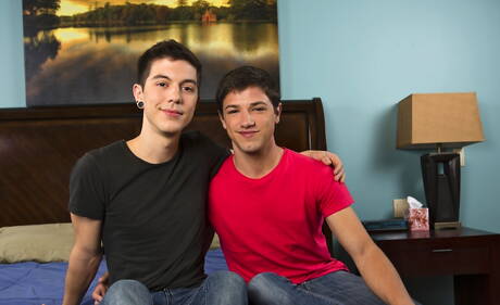 Next Door Studios: Strongman Scott Emerald and beefcake Jake Jonas have a hot sex in bath